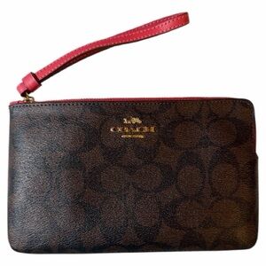 NWT Coach Large Zip Wallet Wristlet